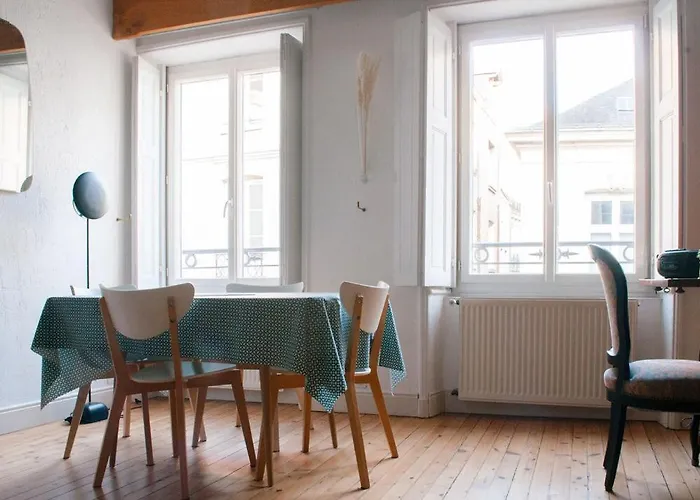 Le Pommeraye : Duplex Hyper Centre * Нант